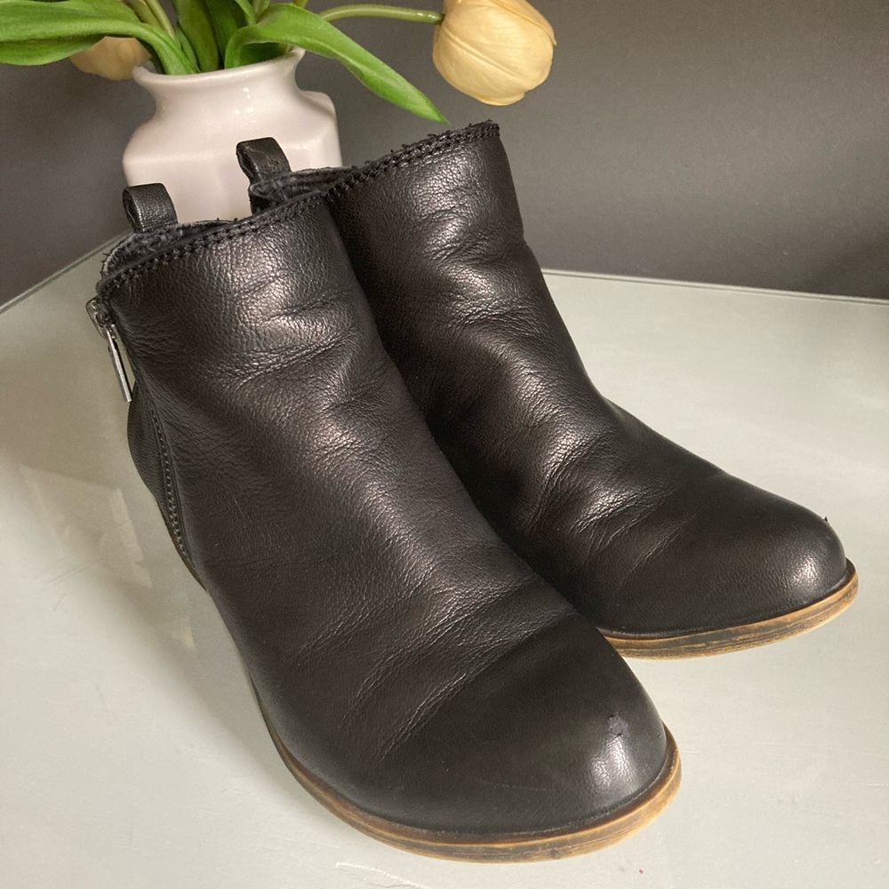 Lucky Brand Black Leather Ankle Boots
